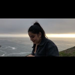 Meet your Posher, Leticia